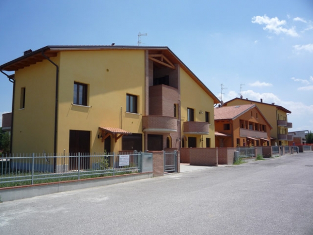 CENTO PENZALE NUOVO COMPLESSO RESIDENZIALE APPENA REALIZZATO
